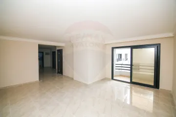 شقة للبيع 165م سموحة (ش الريادة - كومباوند ايست تاور)