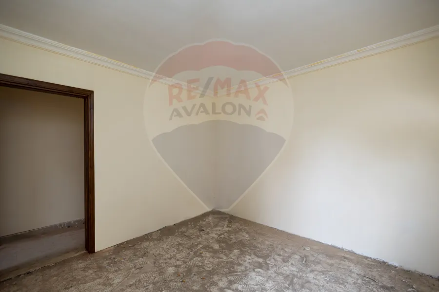 شقة للبيع 125 م المعمورة الشاطئ (كومباوند la vie - عزيز شنوده)