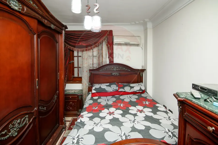 شقة للايجار المفروش 95 م سموحة (ش اسماعيل سري)