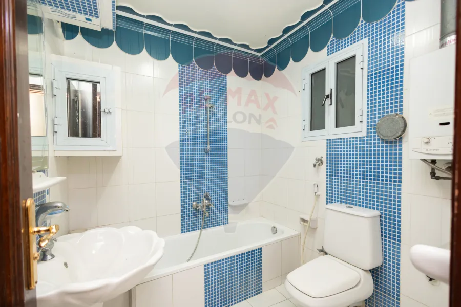 شقة للبيع 140 م لوران (ش محمد الدري)