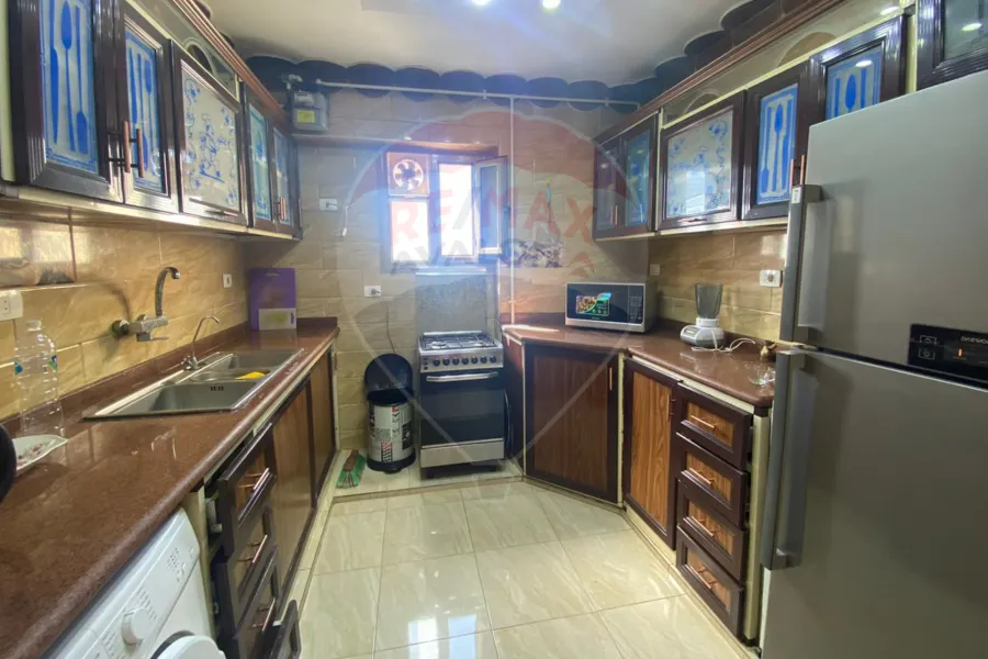 شقة للإيجار المفروش 200 م كفر عبده (خطوات من حديقة اللنبي)