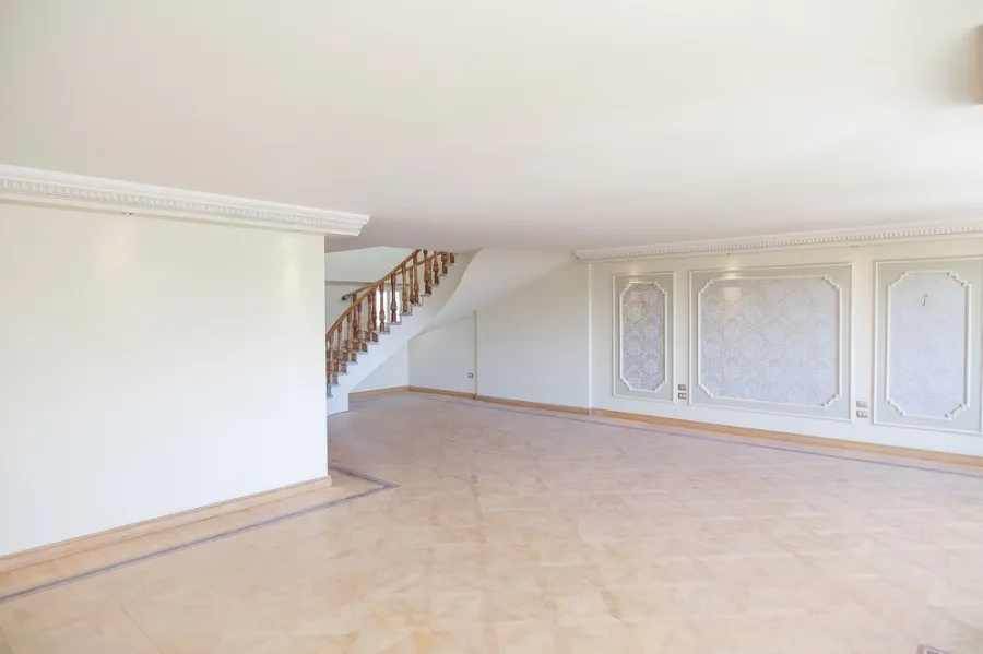 Villa Duplex For Rent 445m Smouha