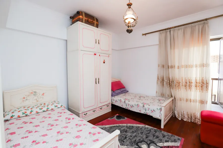 شقة للبيع 150 م جليم ( بجوار جليم باي )