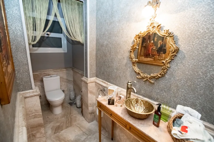 Luxury Apartment for Sale 304 m Kafr Abdou ( villa area )