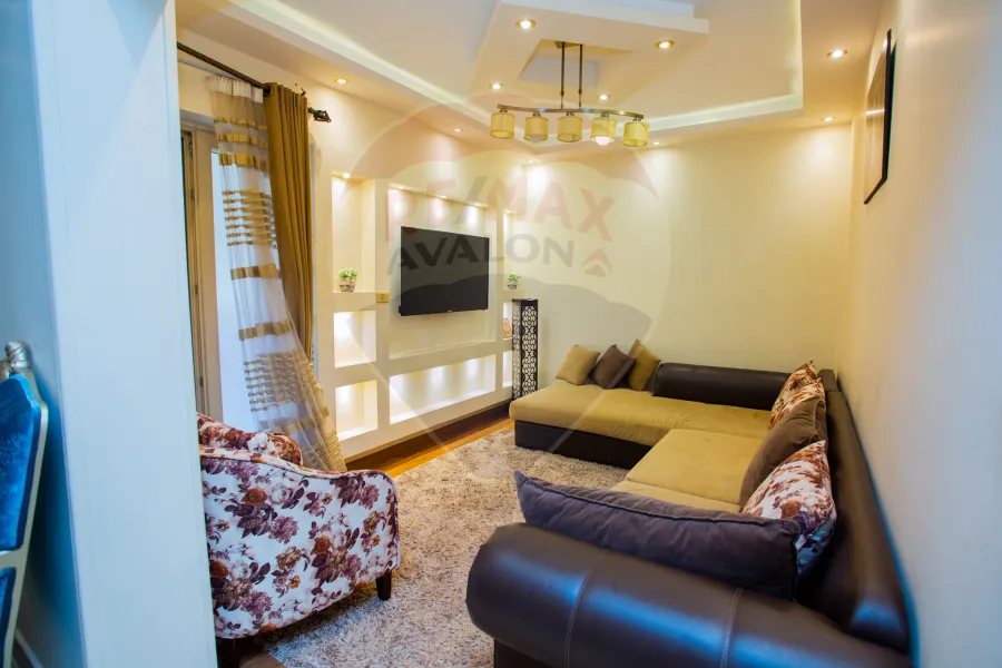 شقة للبيع 145 م  سموحة (ش النصر) - 2,500,000 ج