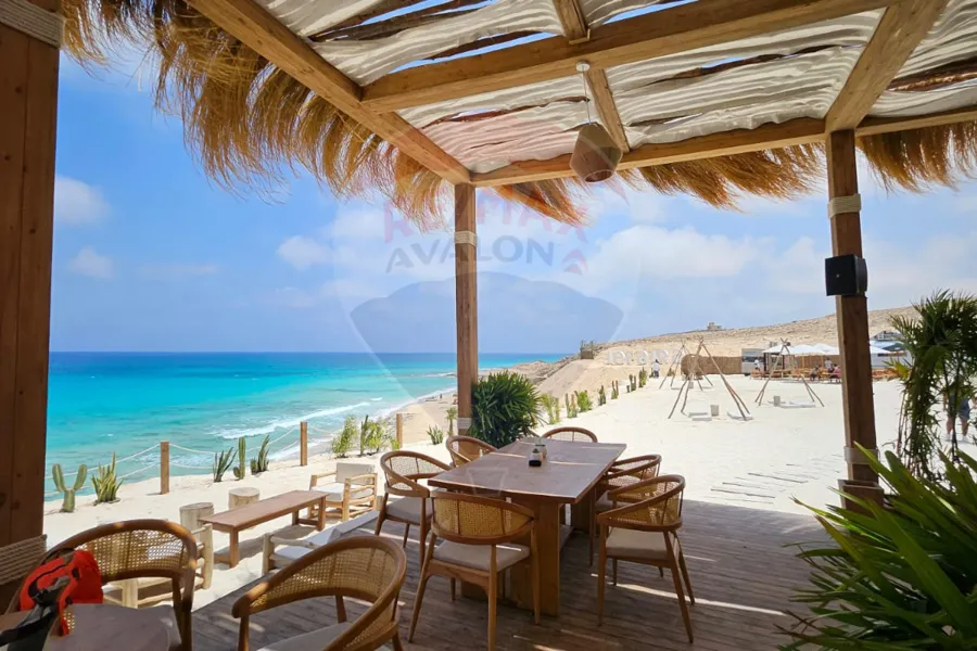 ستاند الون شاليه للبيع (جيفيرا - Furl) رأس الحكمة 178 م + 141 م روف