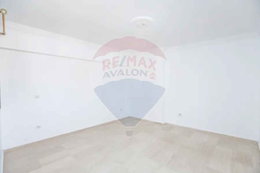 Apartment for rent 135 m Bolkly ( Branched from Mostafa Kamel St. )