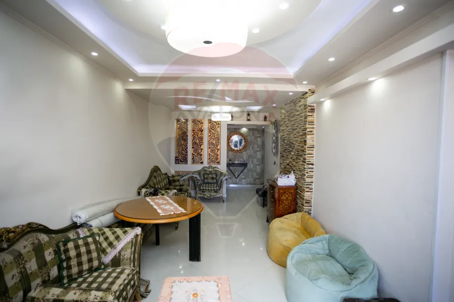 شقة للبيع 125 م فيكتوريا (ش عبد السلام عارف علي الترام)