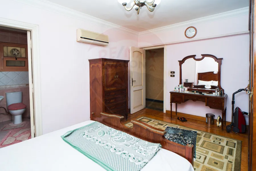 Apartment for Sale 207 m San Stefano (steps from the tram)