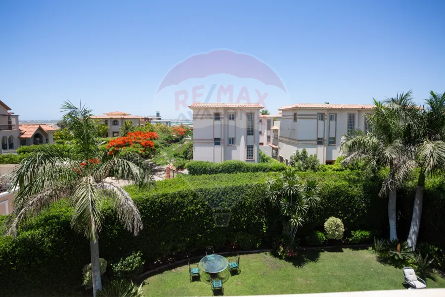 Villa for sale 530 m in King Mariout (Lake Side)