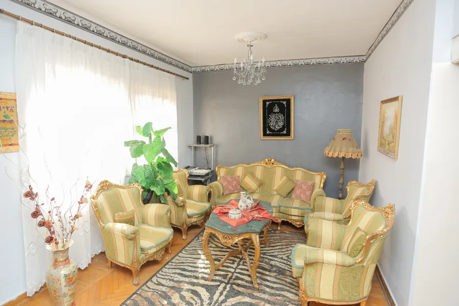 شقة للإيجار مفروش 155 بولكلى (خطوات من الترام)