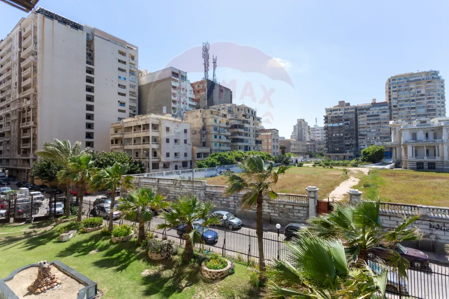 Apartment for sale 319 m Zezinia (Directly on the sea)