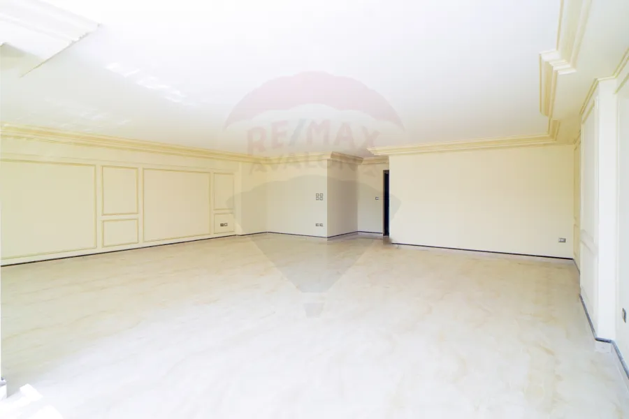 مقر اداري للايجار 300 م سموحة (بيتك ف النادي)