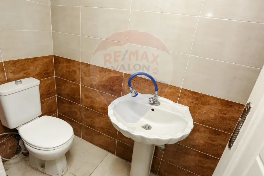 Shop for sale 72 m Smouha (branched from moustafa kamel St. )