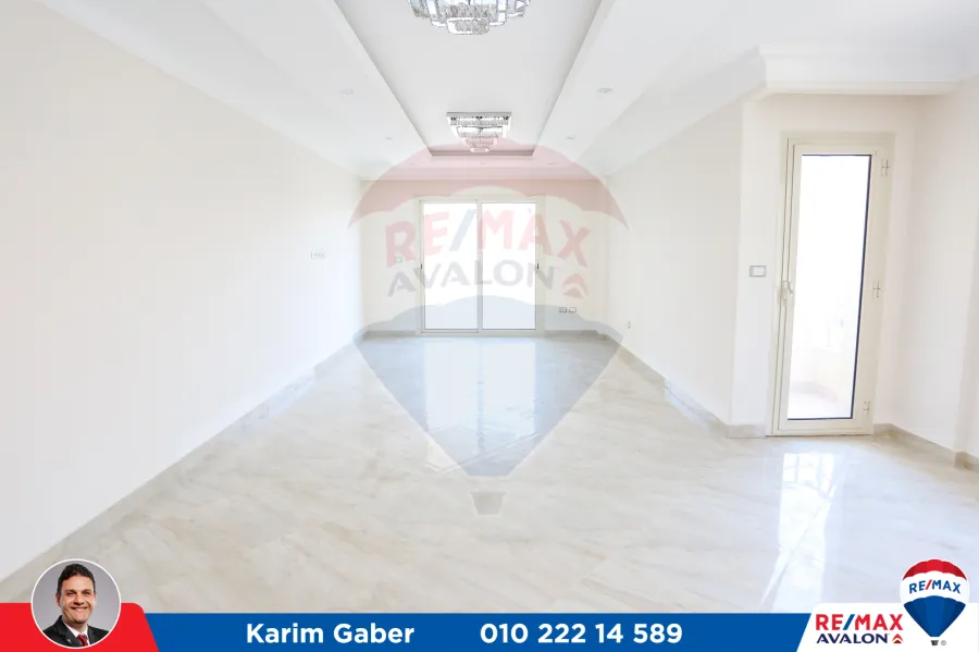 شقة للبيع 526م سموحة (كمبوند انطونيادس) -اول سكن