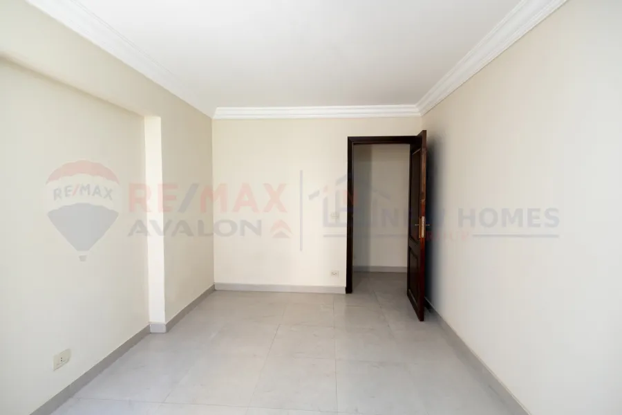 Apartment for rent 175 m Al-Ibrahimia (steps from Sporting Club)
