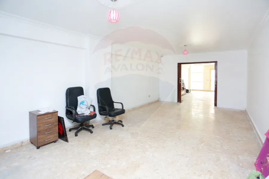 Apartment for rent 220 m Smouha (Tutankhamun's St)