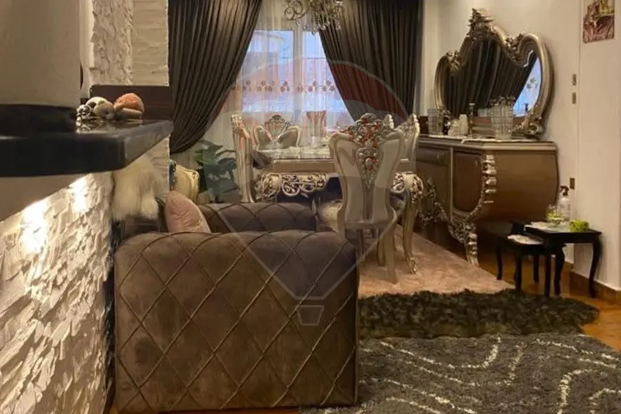 شقه للبيع 120 م كفر عبده (امام مدرسة الفرانسيسكان)