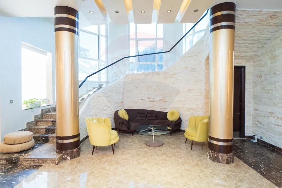 فيلا للإيجار المفروش 1,100  م كينج مريوط (متفرع من طريق الكافوري)