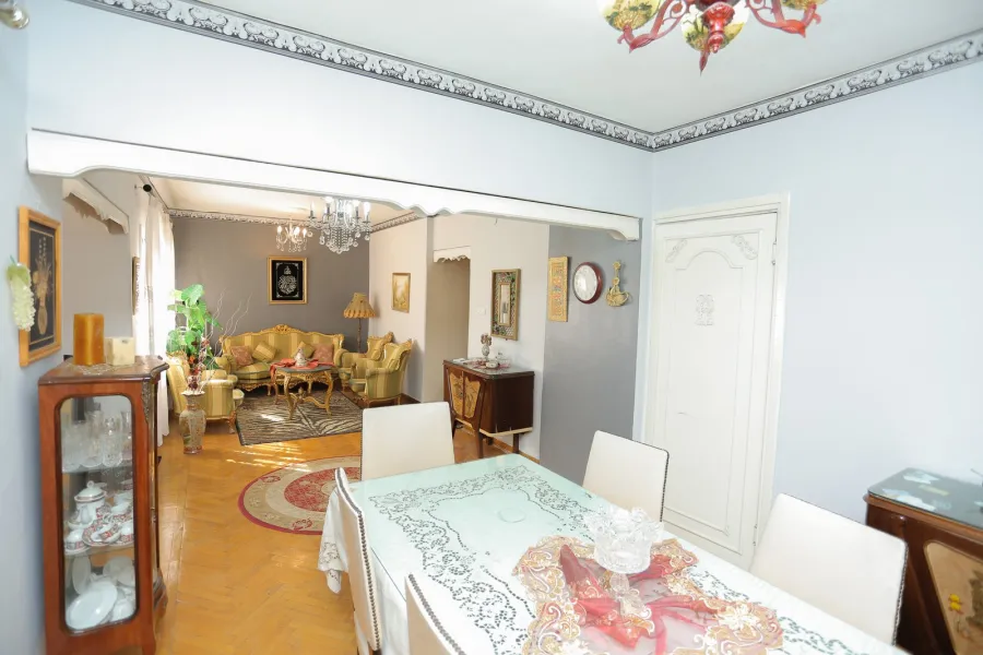 شقة للإيجار مفروش 155 بولكلى (خطوات من الترام)