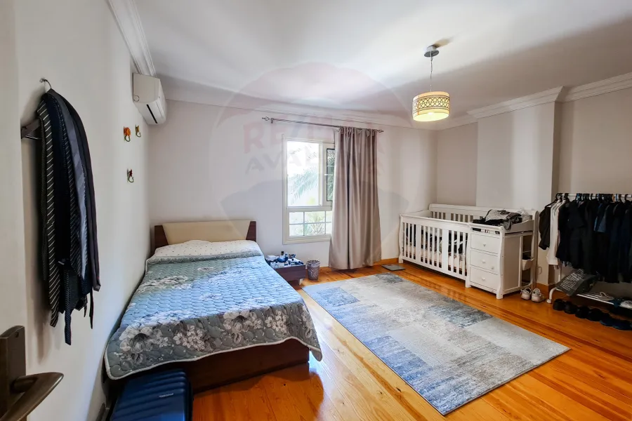 شقة للايجار 200 م رشدى (ش إبراهيم حلمى)