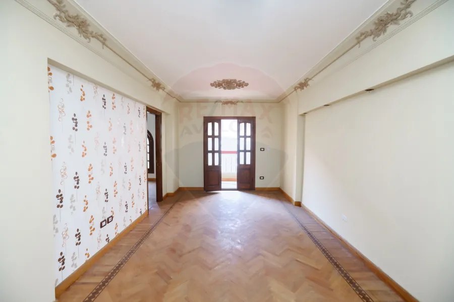 شقه للبيع 117م زيزينيا (خطوات من شارع أبوقير)