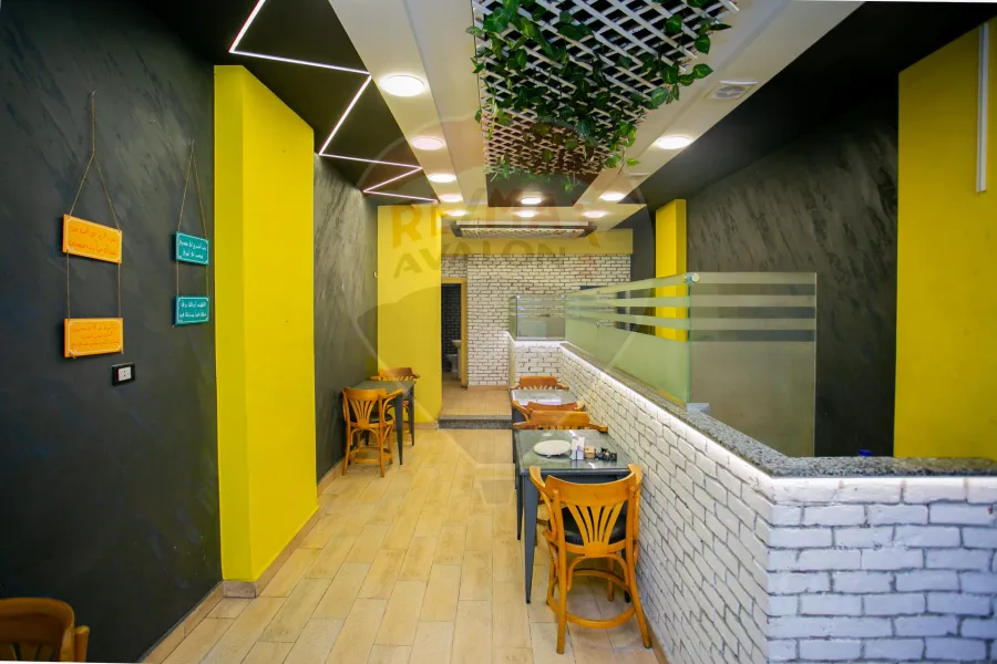 محل تجاري للإيجار 60 م جليم (علي الترام مباشرة)