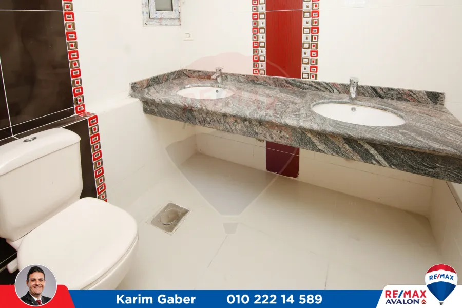 شقة للبيع 270م سموحة (منطقة الفيلات)