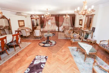 شقة للبيع 260م  وابور المياه (خطوات من ميدان زويل)