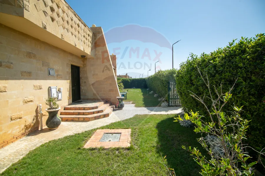 Stand-alone villa for sale (Al-Fayrouzah) 600 m