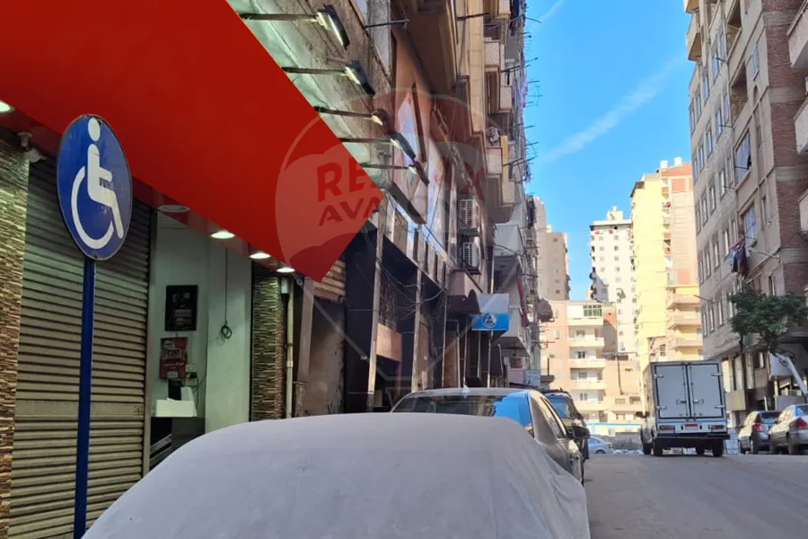 Shop for rent 100 m Sidi Bishr (in front of Sidi Bishr station)