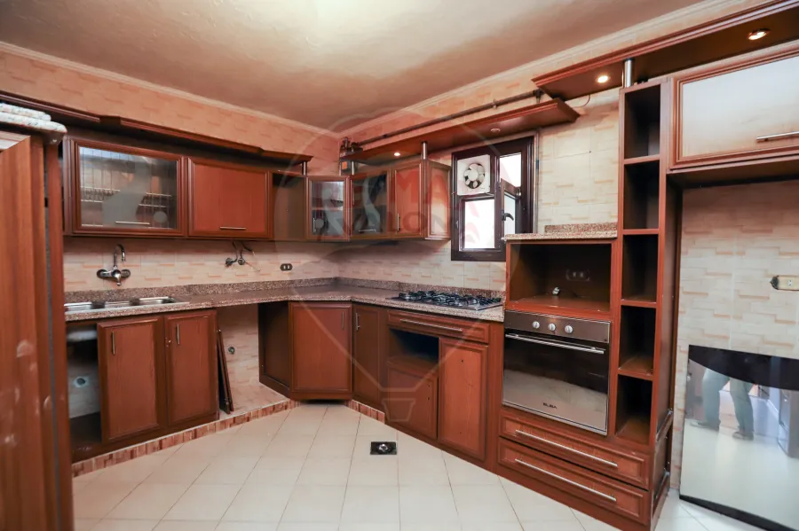 شقة للبيع 160 م كفر عبده ( ش الاسماعيليه )