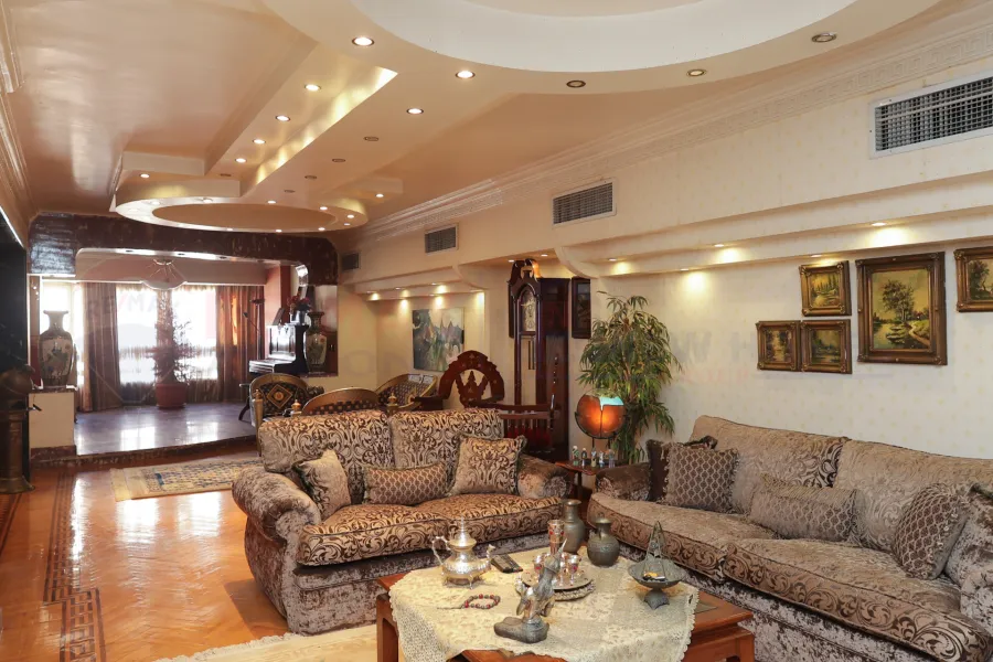 شقة للبيع 291 م  سابا باشا (طريق الحرية مباشرة)