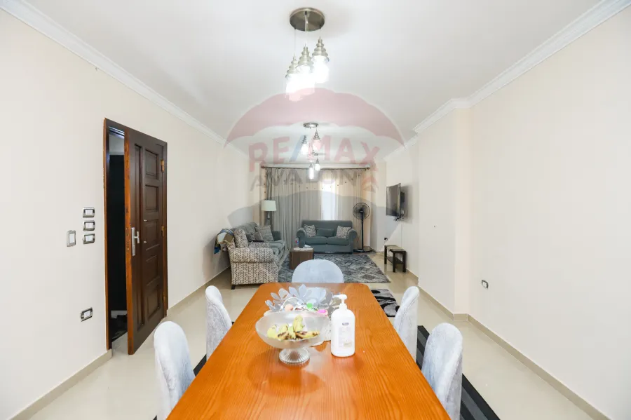 شقة للبيع 151 م كفر عبده ( خطوات من ميدان سانت جيني  )