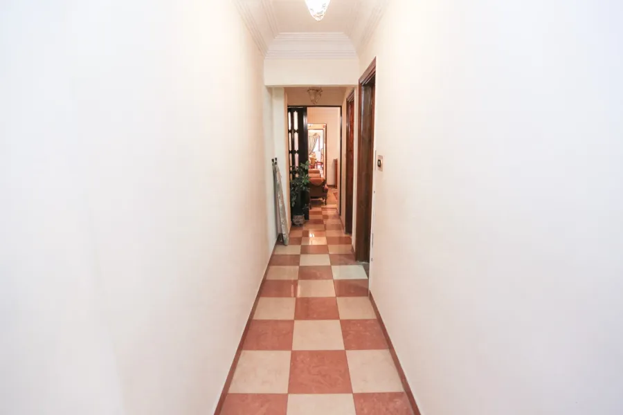 شقة للبيع 170م ميامي (ش جمال عبد الناصر)