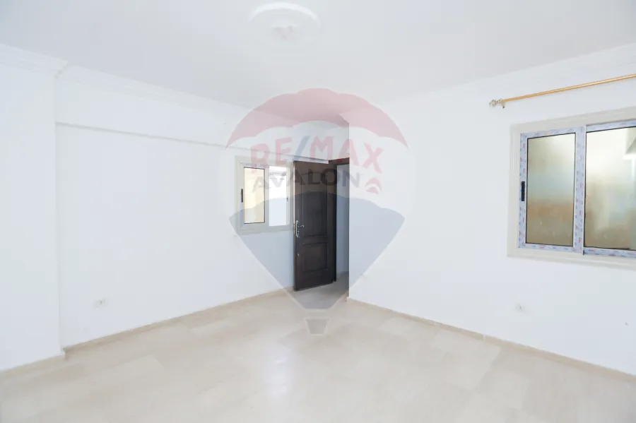 Apartment for rent 135 m Bolkly ( Branched from Mostafa Kamel St. )