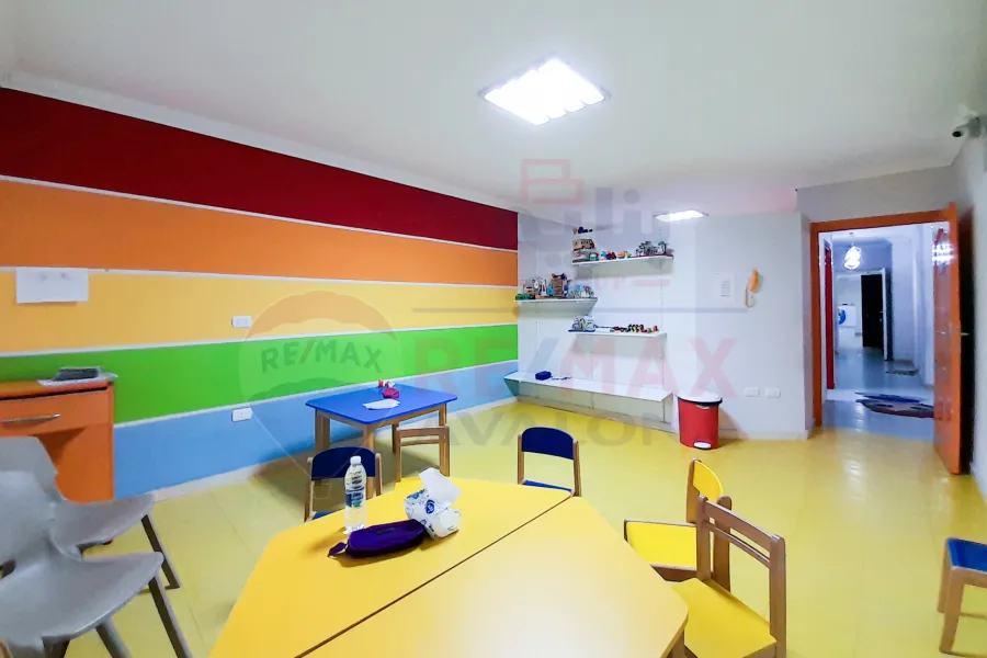 Administrative mezzanine For sale 237 m Gleem (Mostafa Maher St.)