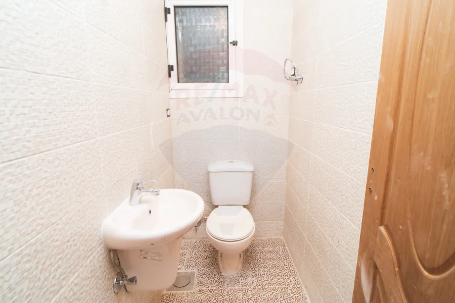 Apartment For Sale 170 m Elmontazah (Al Malik St.- Royal Plaza Compound)