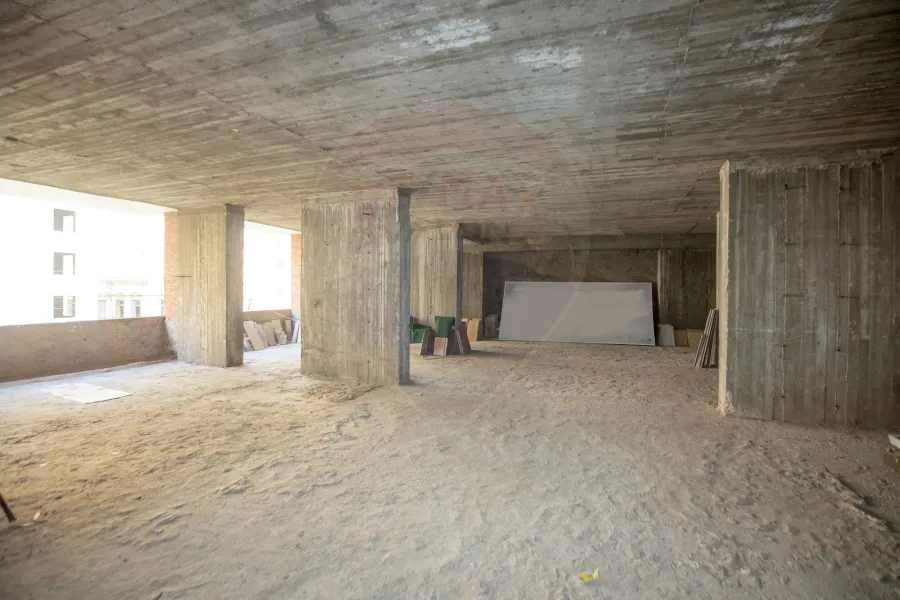 محل تجاري 410 م للبيع- رشدي (ش احمد شوقي