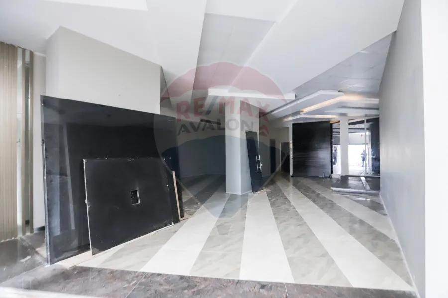 Shop for rent 260 m Stanly (Sec Num from the sea )