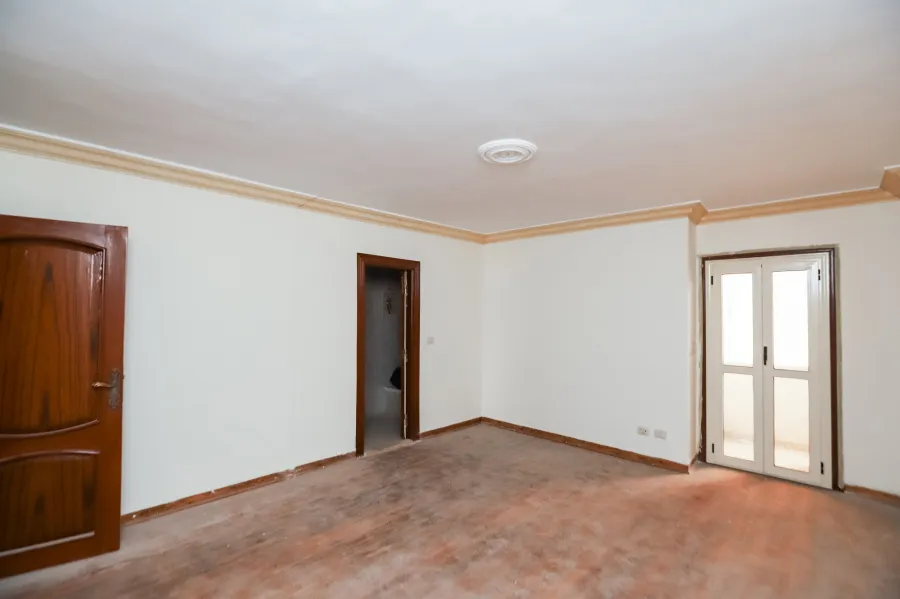 شقة دوبلكس للبيع 425 م لوران ( متفرع من ش الأقبال )