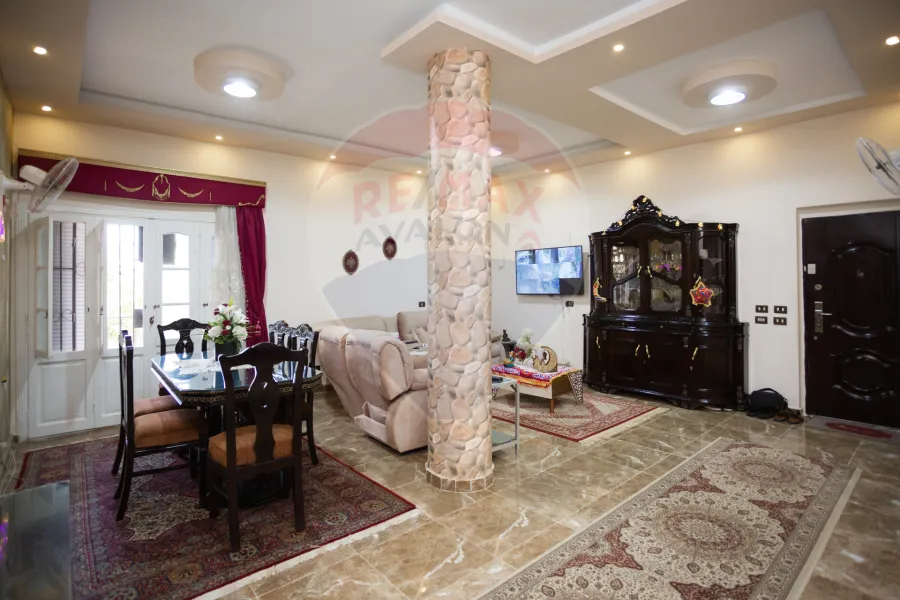Villa for sale 470 m King mariout (behind Hilton King's Ranch Hotel)