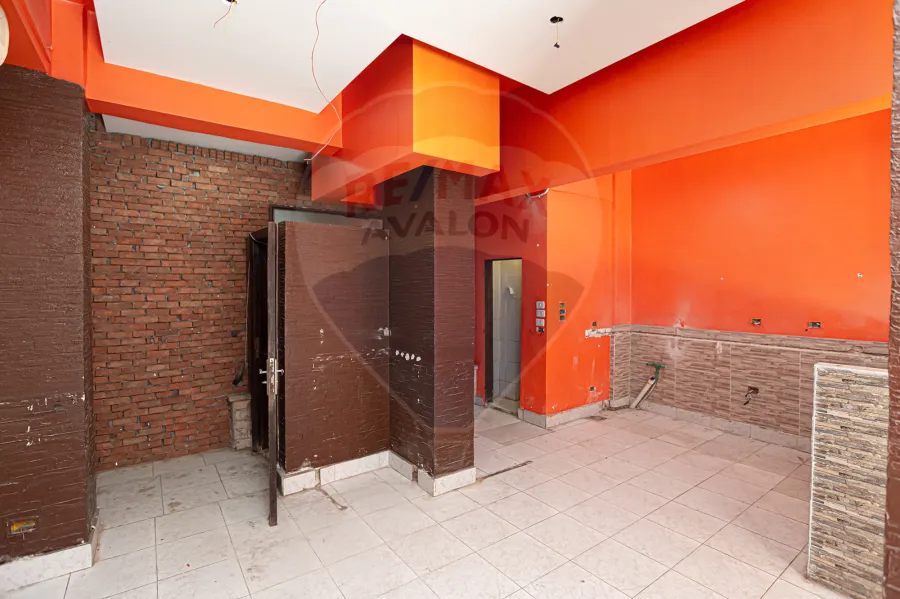 محل تجارى للبيع 180 م ثروت ( ش عبد السلام عارف )