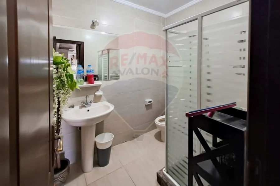 شقة دوبلكس للبيع 320 م سبورتنج (ش احمد علام)