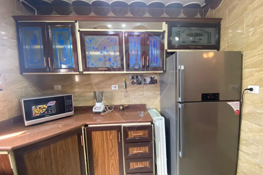 شقة للإيجار المفروش 200 م كفر عبده (خطوات من حديقة اللنبي)