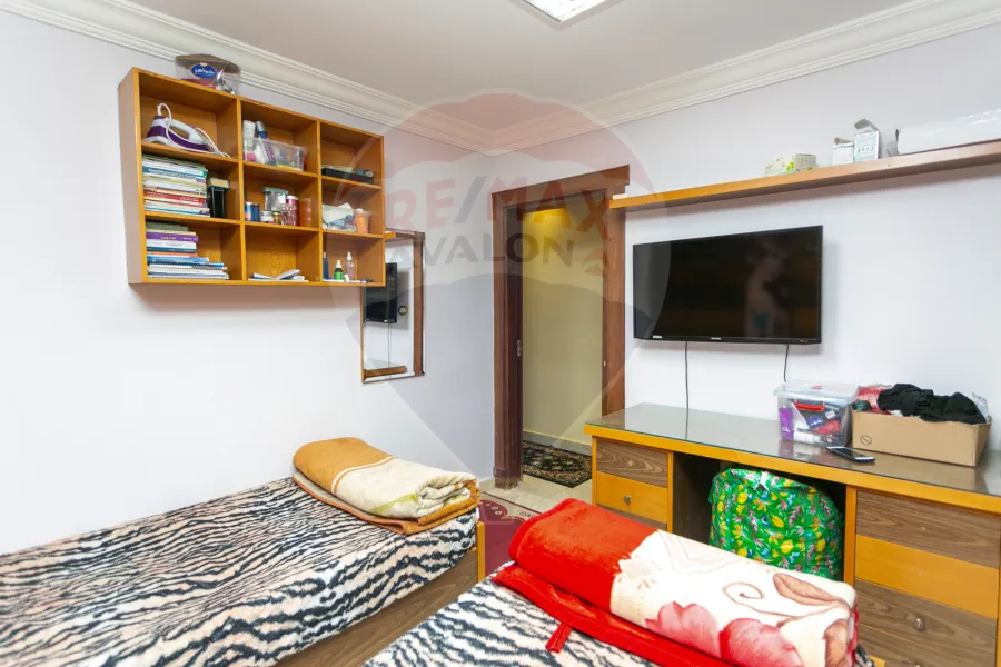 شقة للبيع  150 م كامب شيزار ( بجوار مستشفى الأنباتكلا )