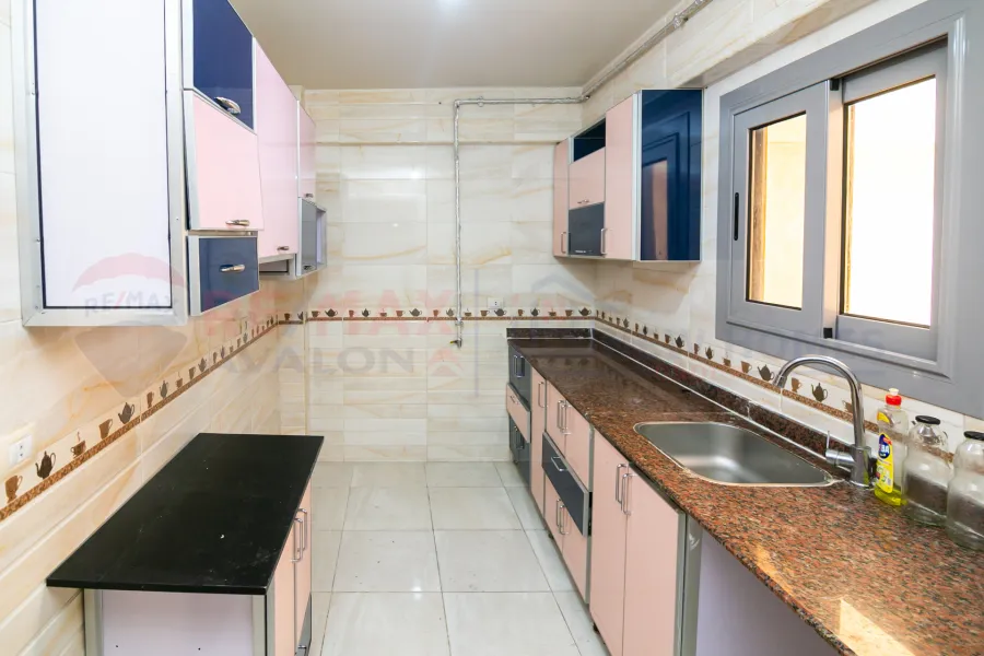 Apartment for sale 185 m Saba Basha (building on the sea - brand building)