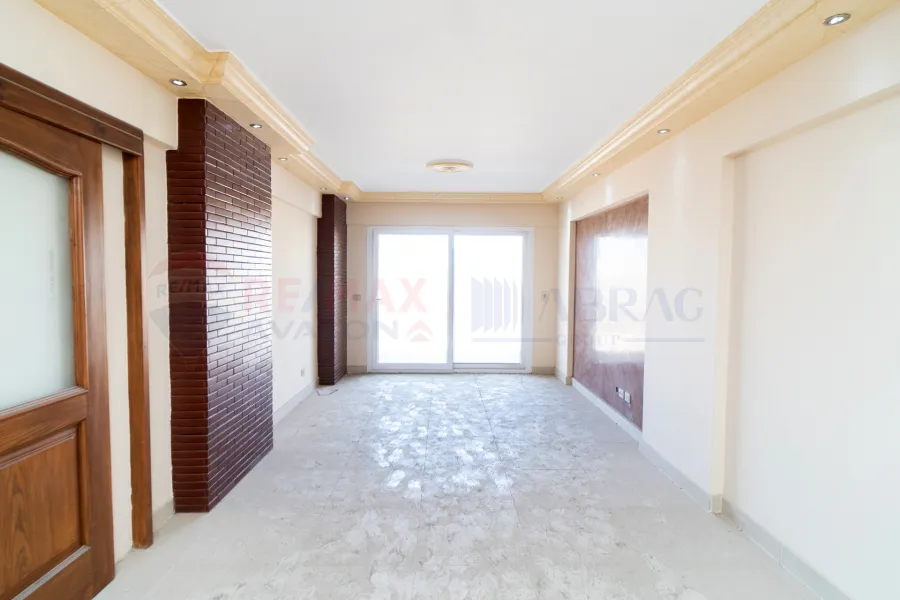 Apartment for sale 124 m Smouha (Fairoza Compound - Corner of Transport and Engineering St.)