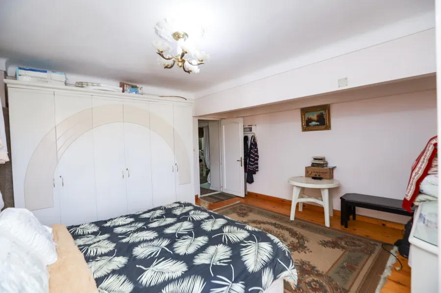 شقة للبيع 185 م فلمنج (ش الفتح)