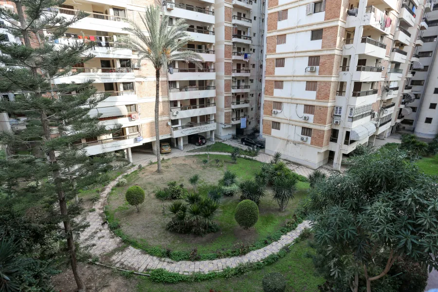 شقة للبيع 175 م المعمورة (عمارات امن الدولة)